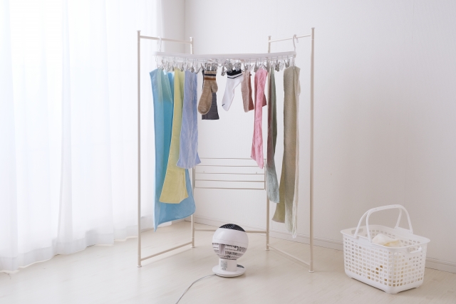 子育て世代の洗濯悩み 洗っても臭う絶望から“使うだけ”のオゾン水洗濯習慣へ